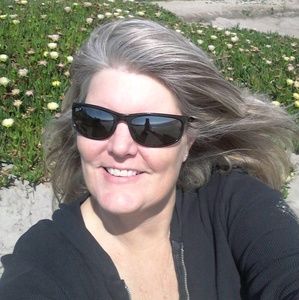 Meet your Posher, Valerie